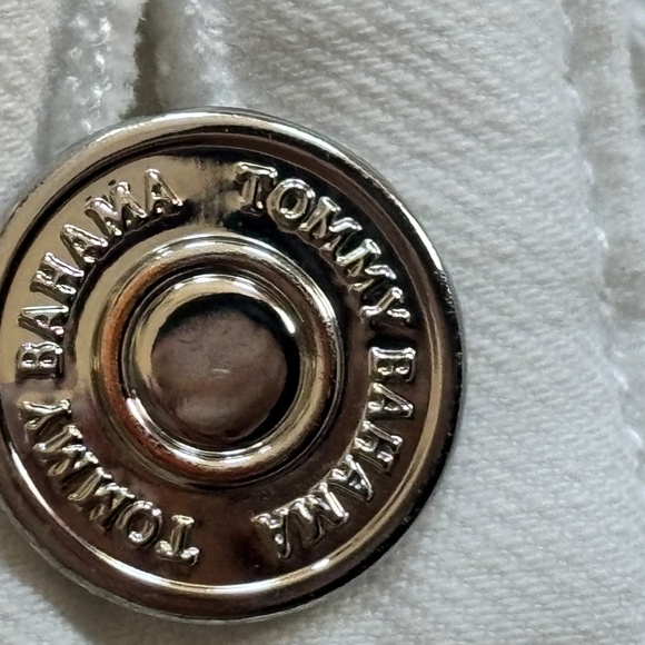 Tommy Ella Twill 4-Inch High-Rise Utility Shorts - Picture 4 of 8